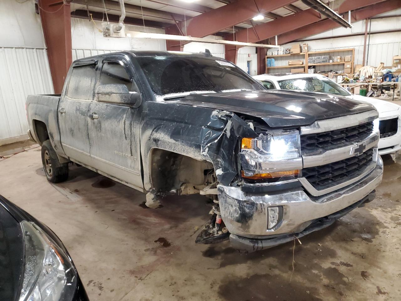 2018 Chevrolet Silverado - Image 4