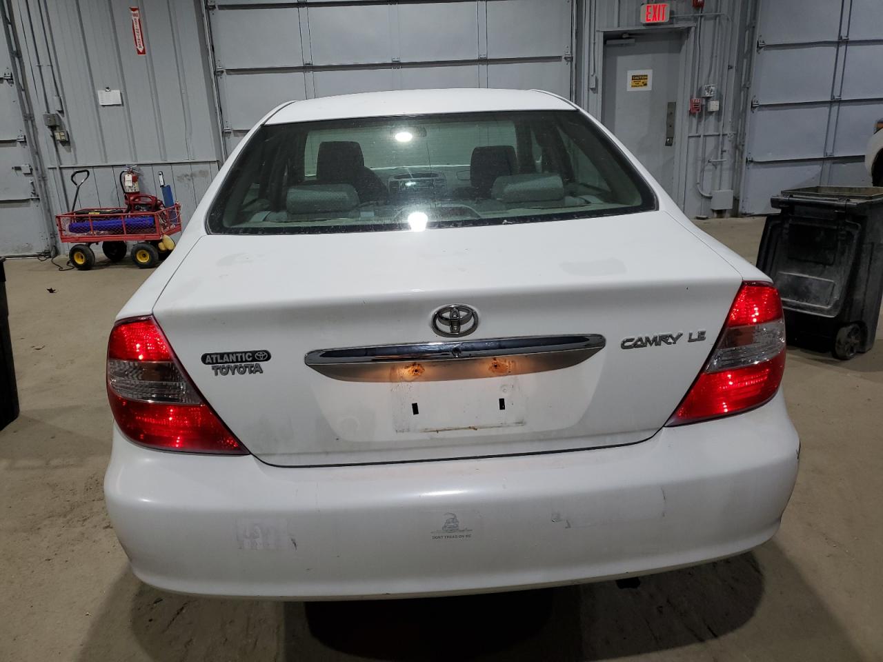 2004 Toyota Camry - Image 8
