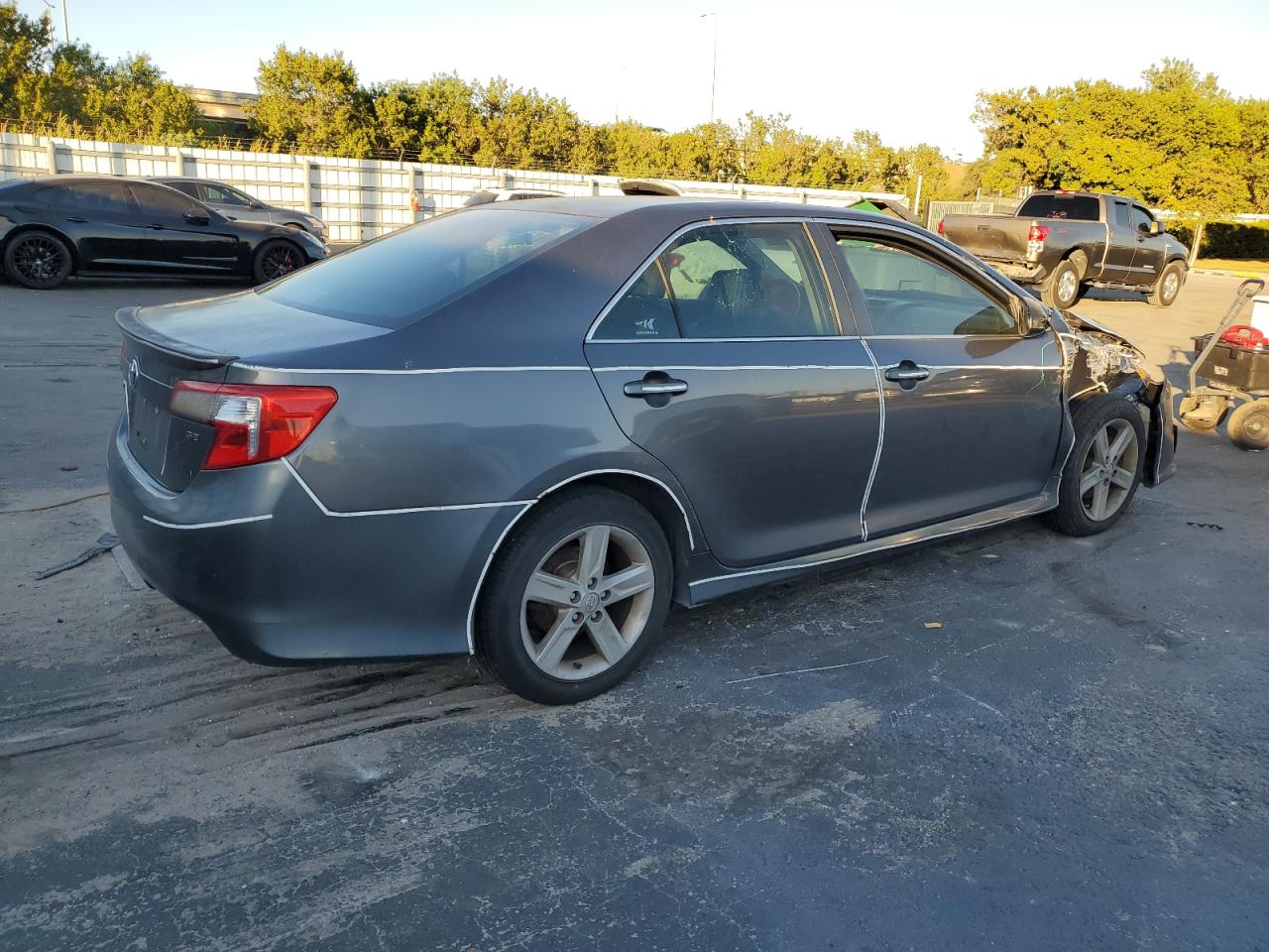 VIN 4T1BF1FK9DU697099 2013 TOYOTA CAMRY no.3