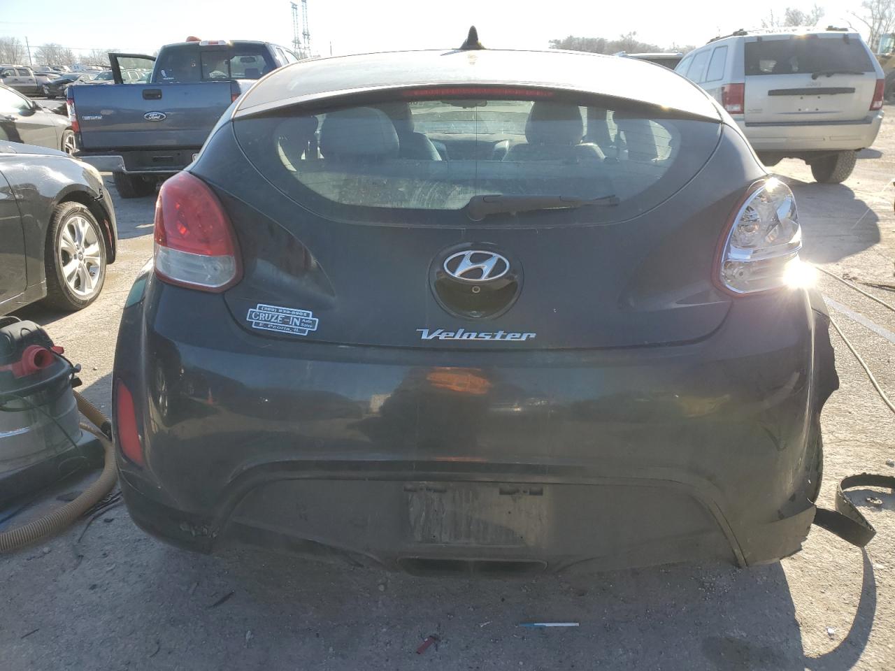 2012 Hyundai Veloster VIN: KMHTC6AD5CU030242 Lot: 83016604