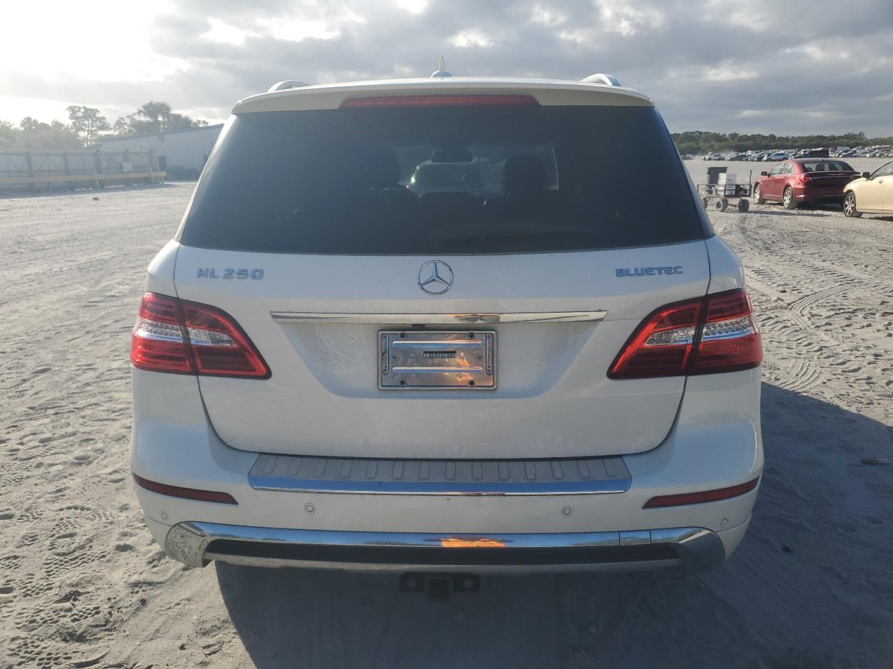 VIN 4JGDA0EB5FA549863 2015 MERCEDES-BENZ M-CLASS no.6