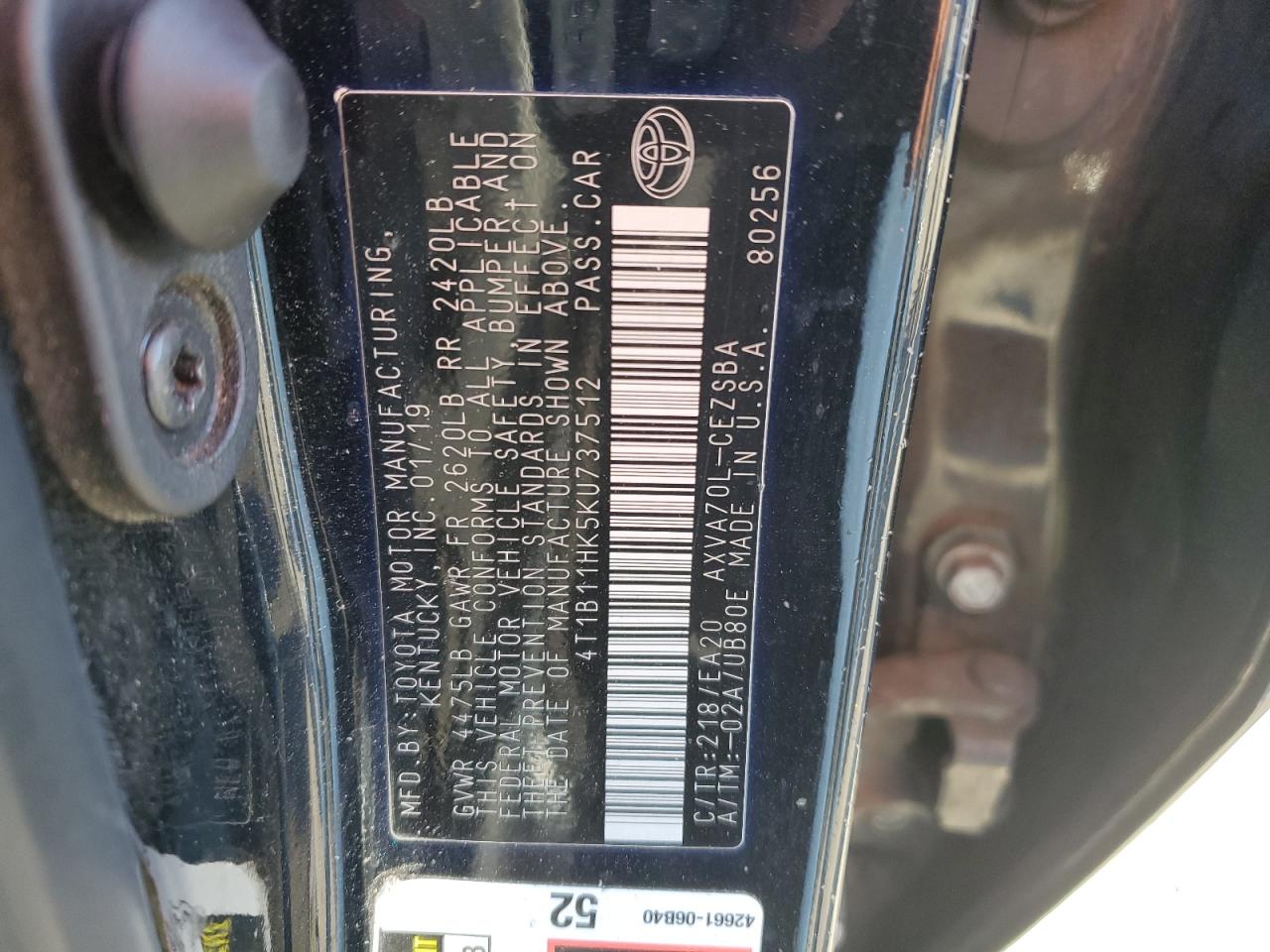 2019 Toyota Camry - Image 12