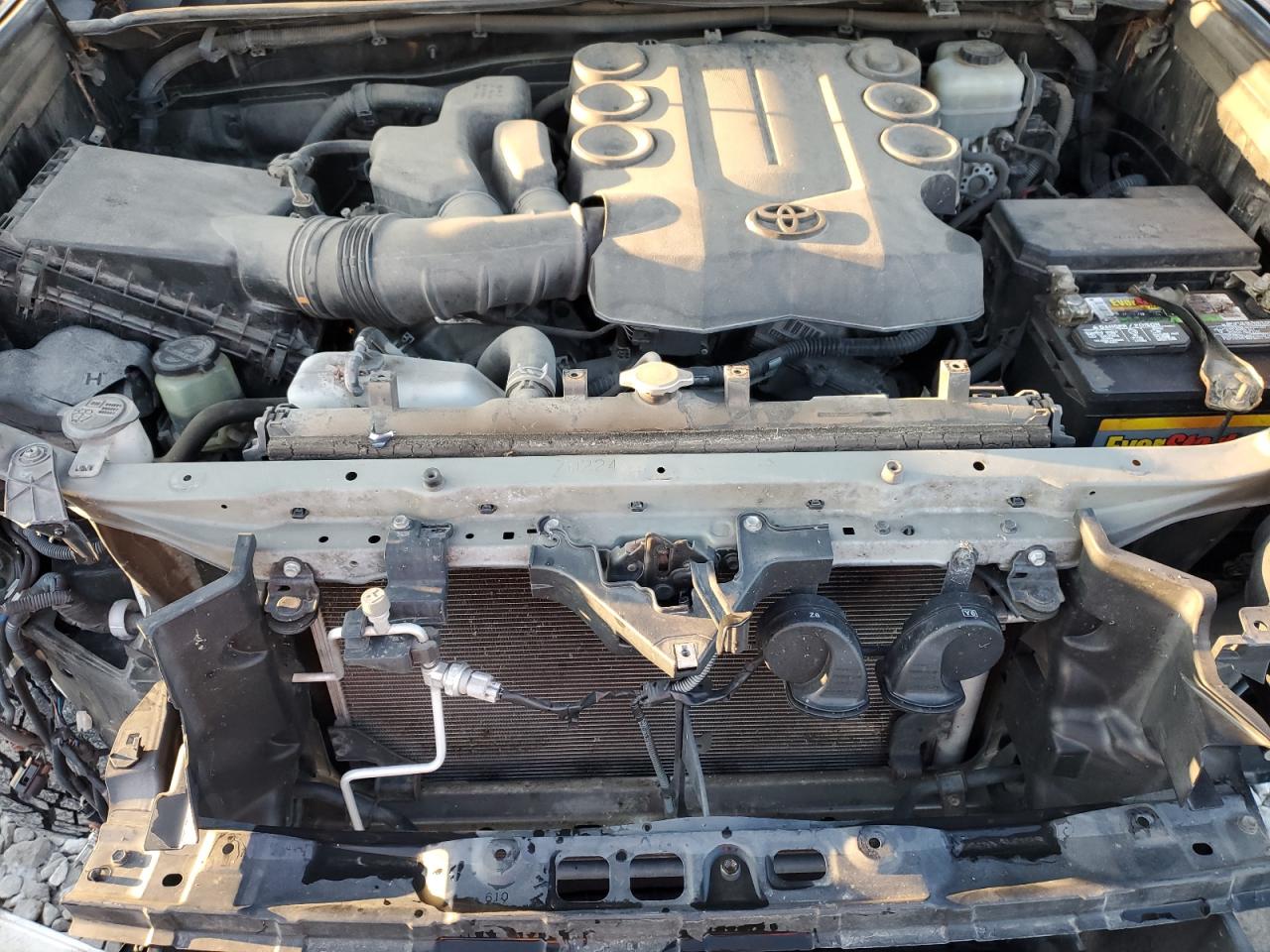 2013 Toyota 4Runner - Image 11