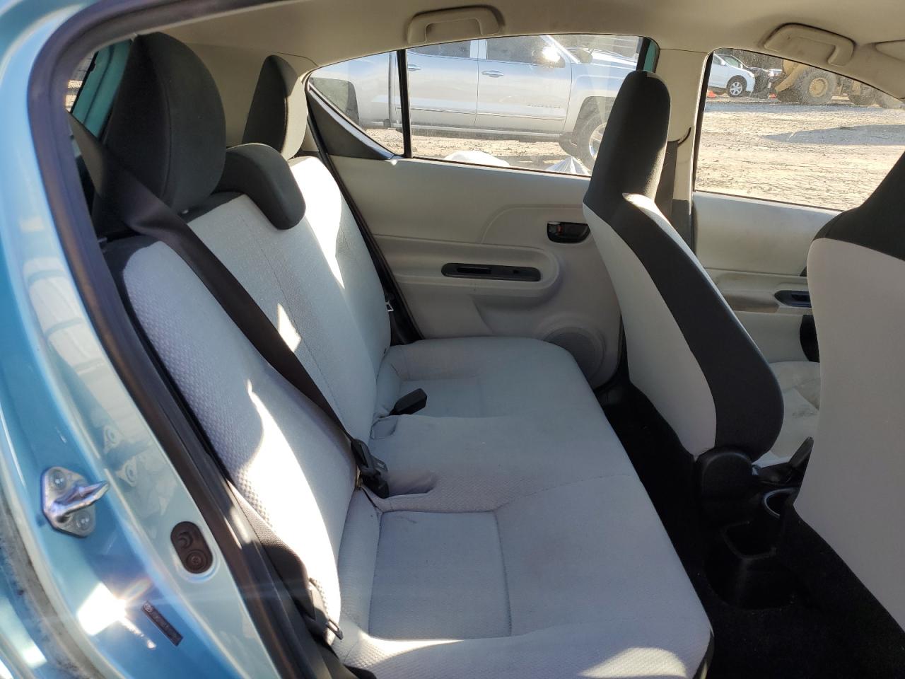 2014 Toyota Prius C VIN: JTDKDTB37E1078685 Lot: 83846174