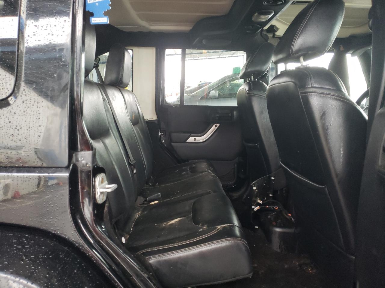 2013 Jeep Wrangler - Image 10