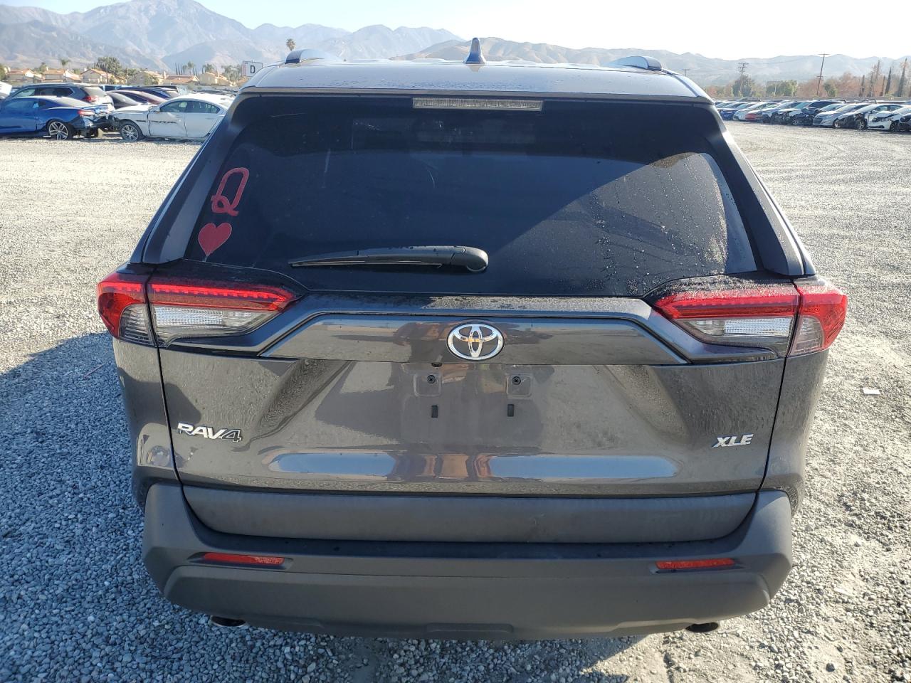 2022 Toyota RAV 4 - Image 6
