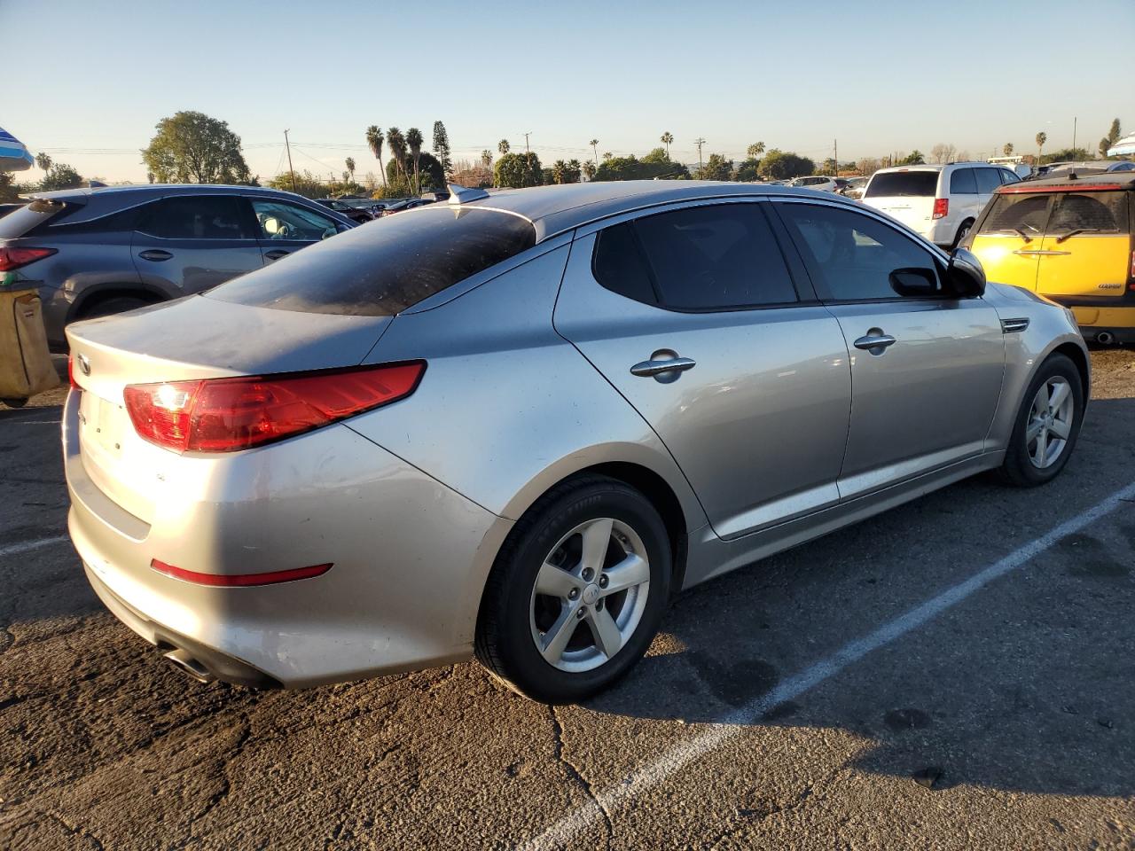 VIN KNAGM4A7XE5458528 2014 KIA OPTIMA no.3