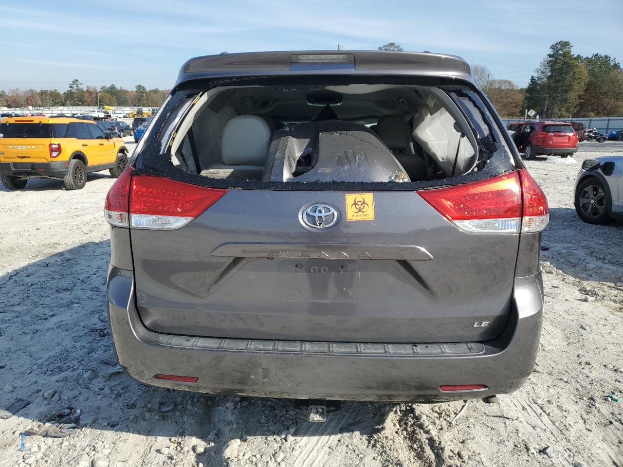 2013 Toyota Sienna - Image 6