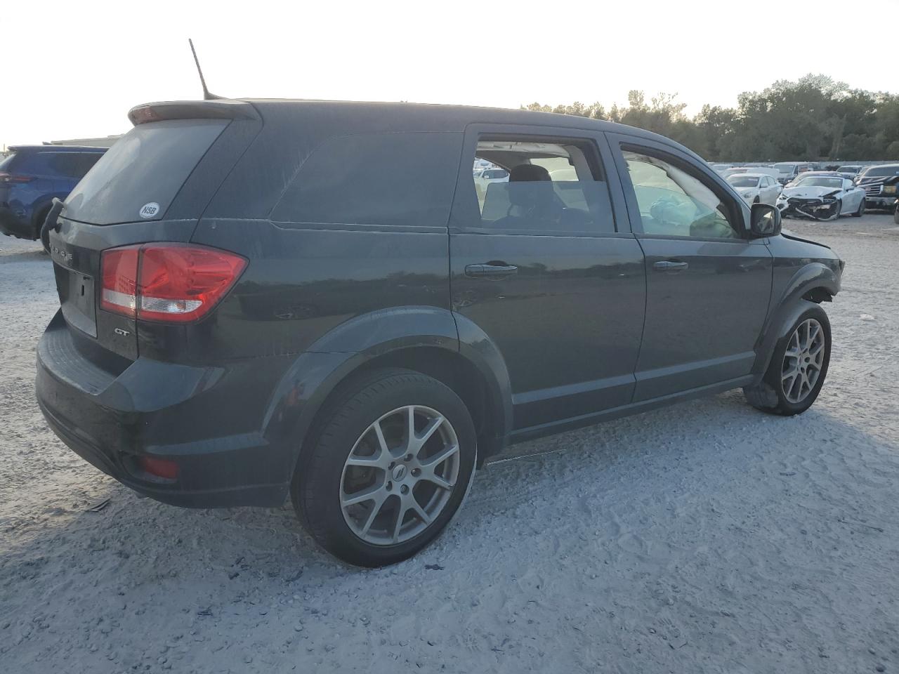 2019 Dodge Journey - Image 3