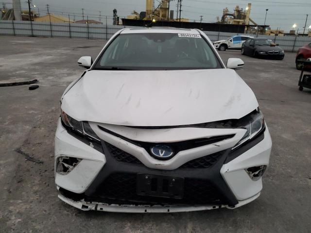  TOYOTA CAMRY 2019 White