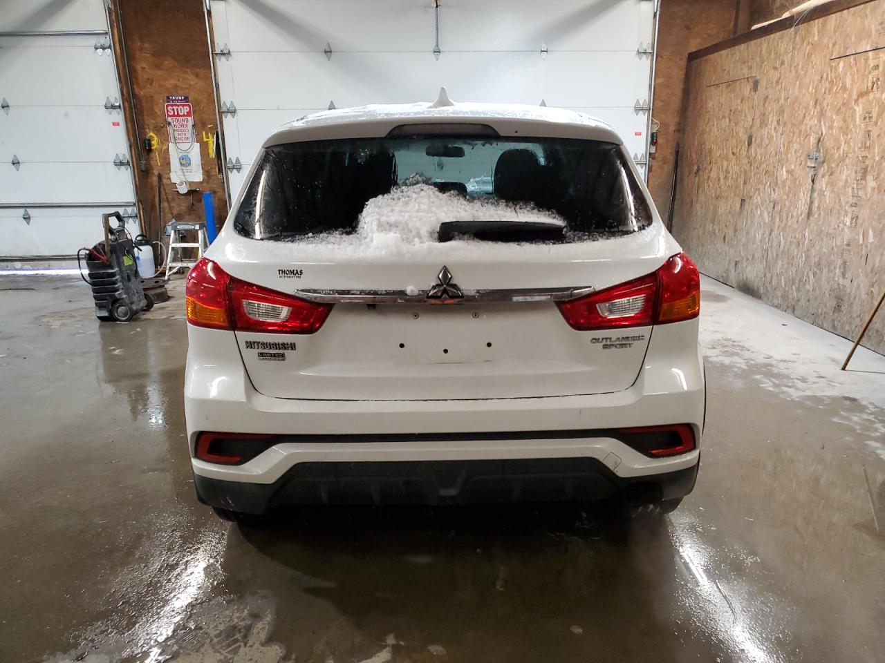 2019 Mitsubishi Outlander - Image 6