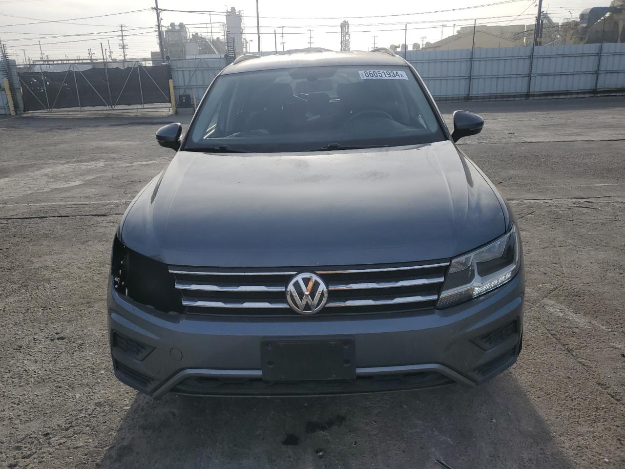 2018 Volkswagen Tiguan - Image 5