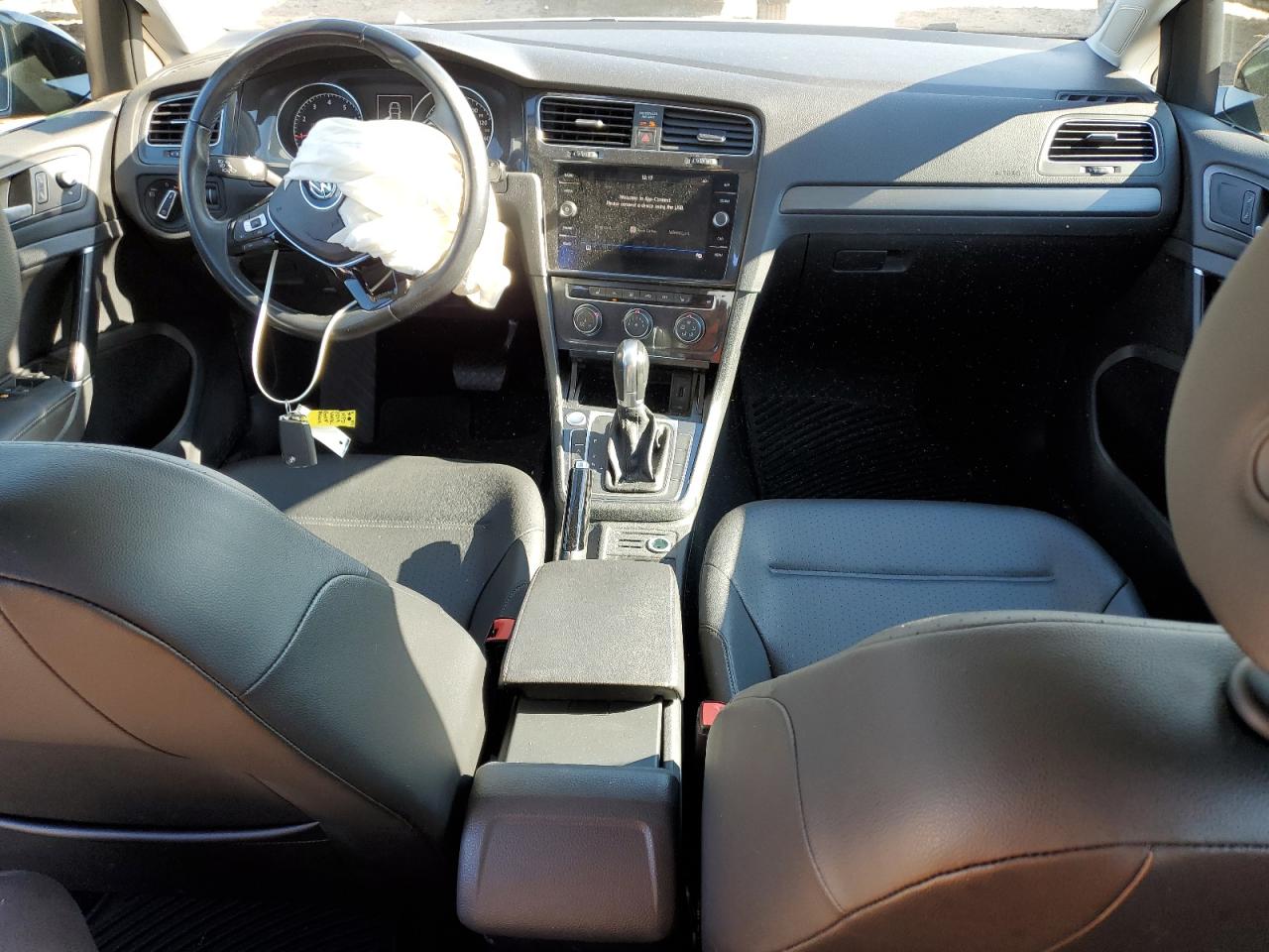 2019 Volkswagen Golf - Image 8
