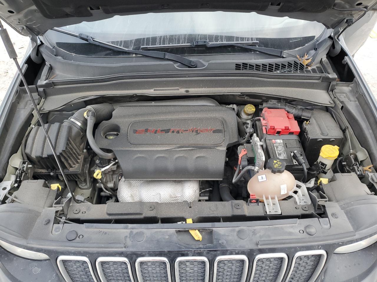 2019 Jeep Renegade - Image 12