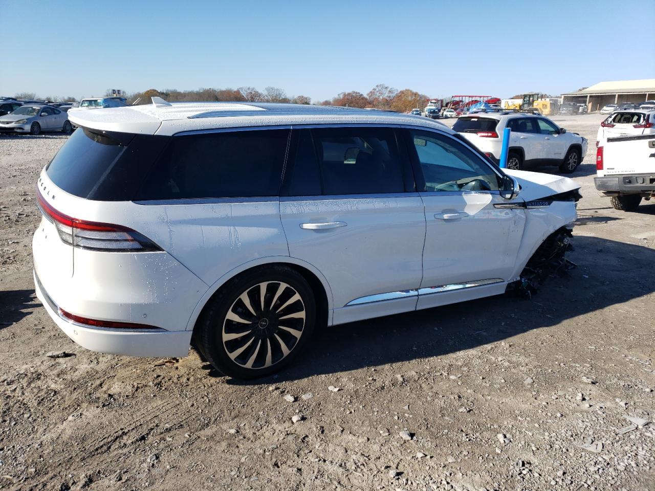 2020 Lincoln Aviator - Image 3