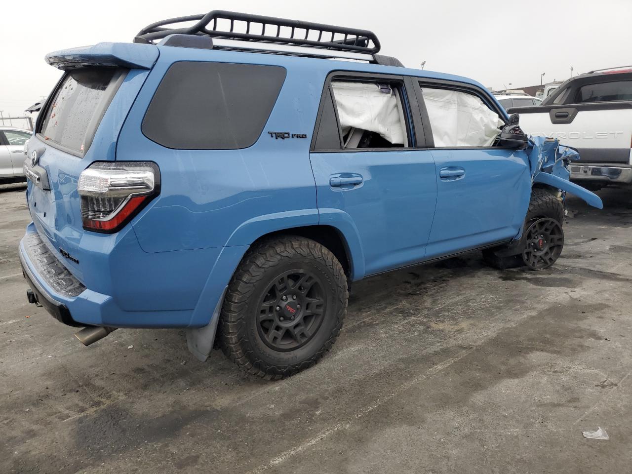 VIN JTEBU5JR2J5568130 2018 TOYOTA 4RUNNER no.3