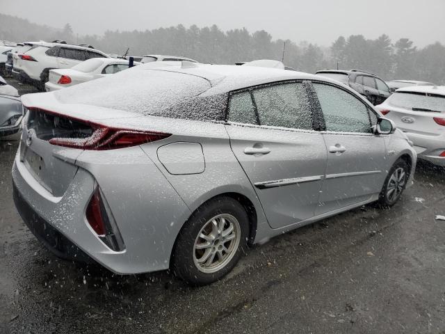  TOYOTA PRIUS 2017 Серебристый