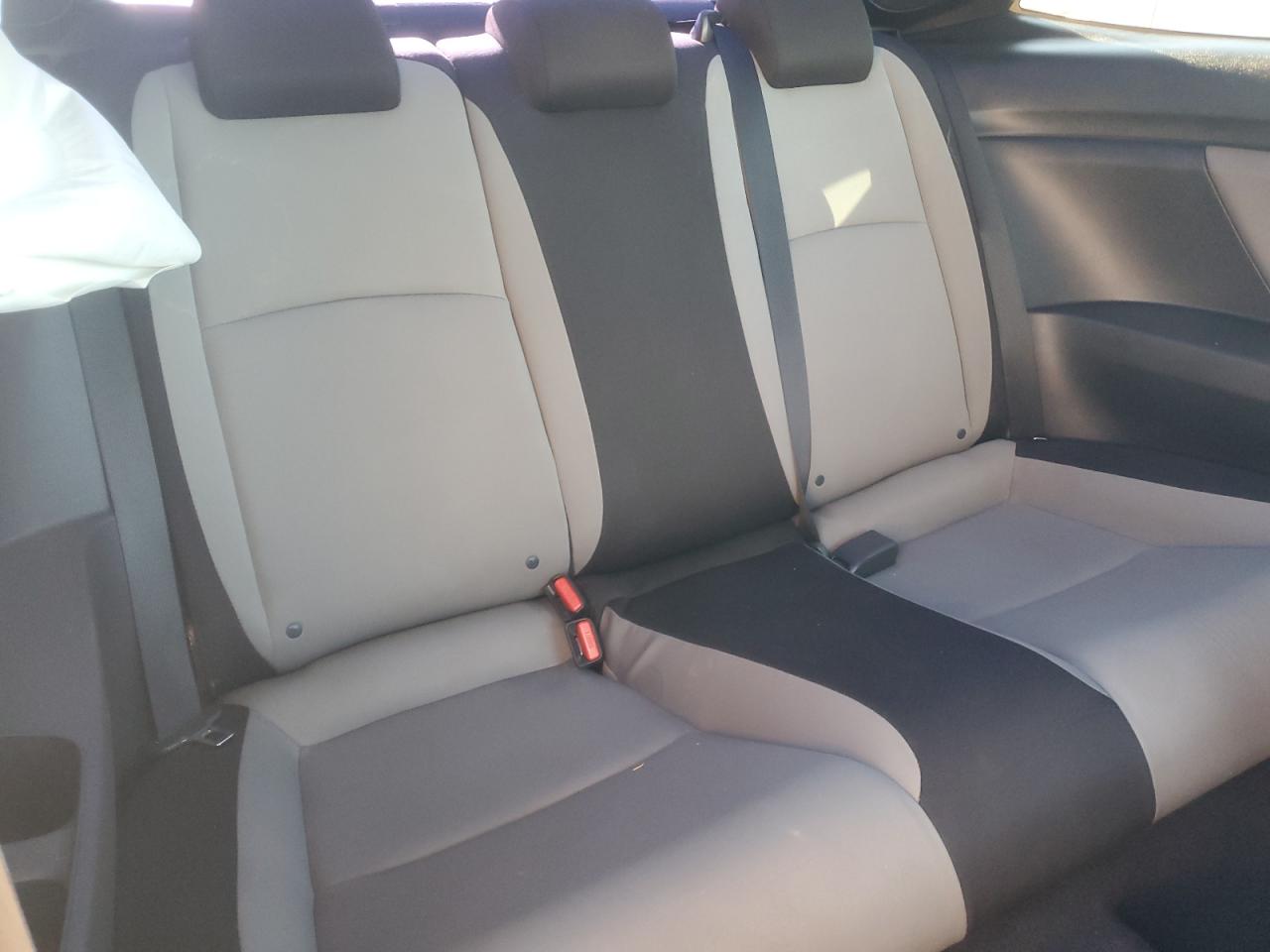2018 Honda Civic - Image 10