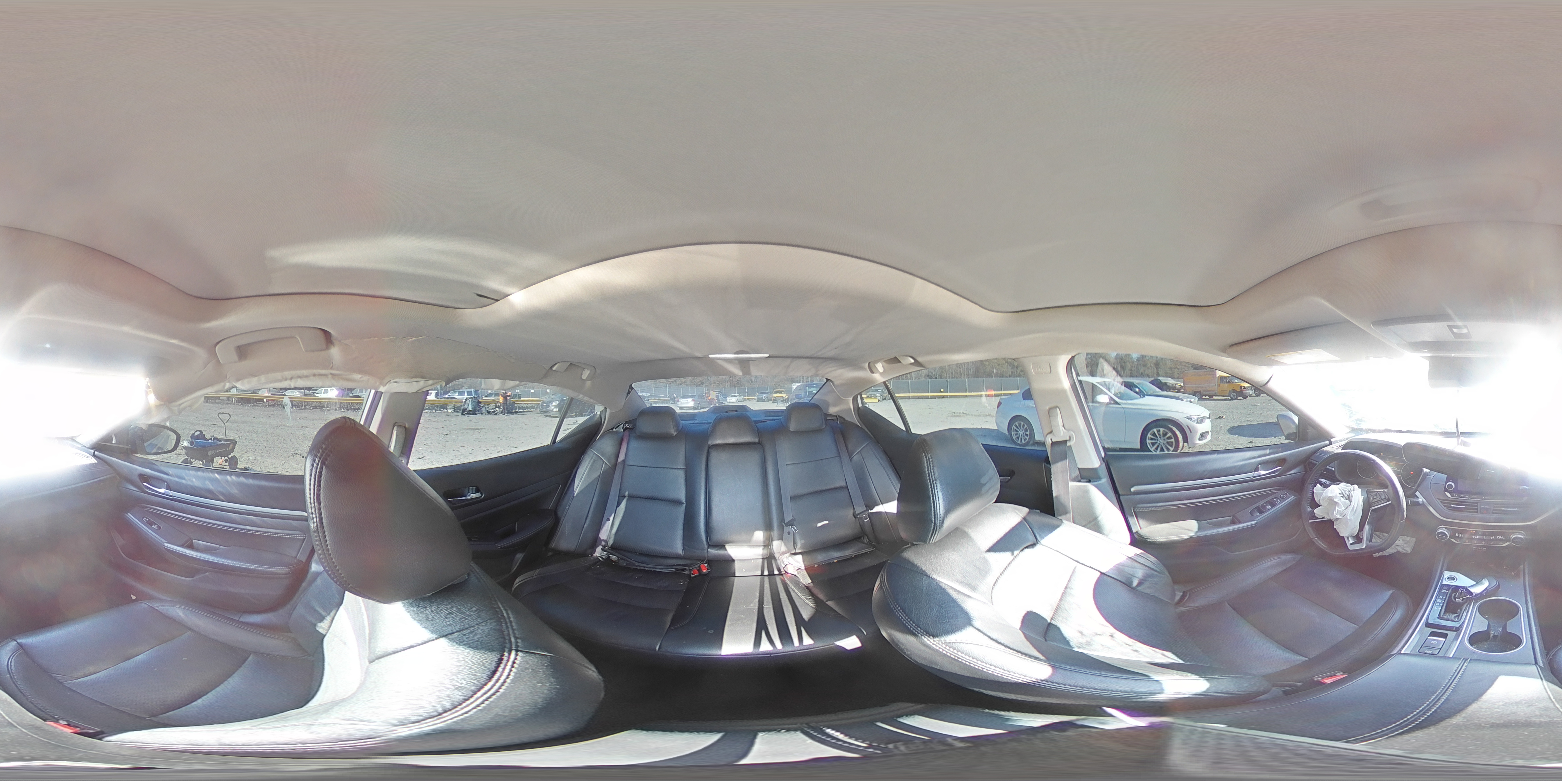 2019 Nissan Altima - Image 13