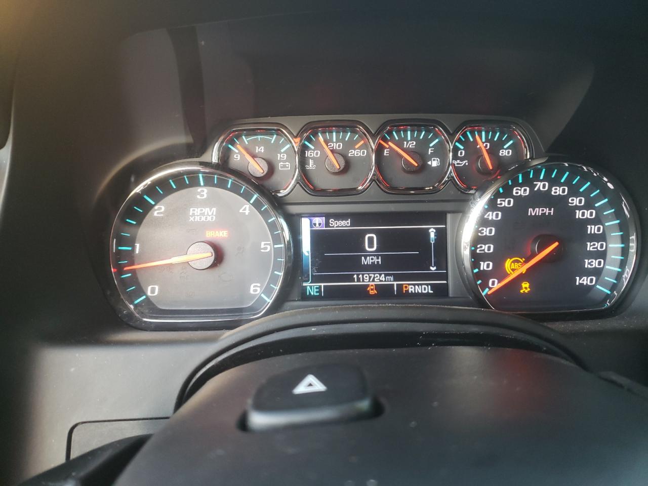 2018 Chevrolet Suburban - Image 9