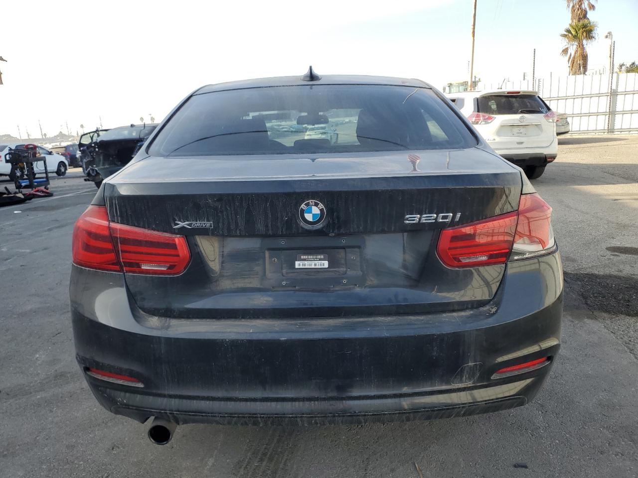 VIN WBA8A3C55JA494633 2018 BMW 3 SERIES no.6