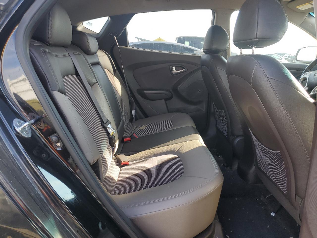 2013 Hyundai Tucson - Image 11
