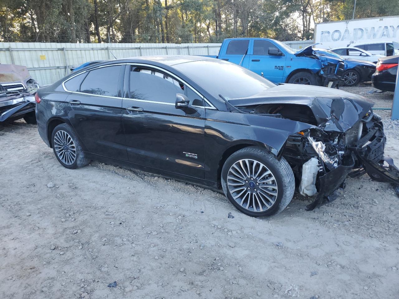 VIN 3FA6P0SU0JR268298 2018 FORD FUSION no.4