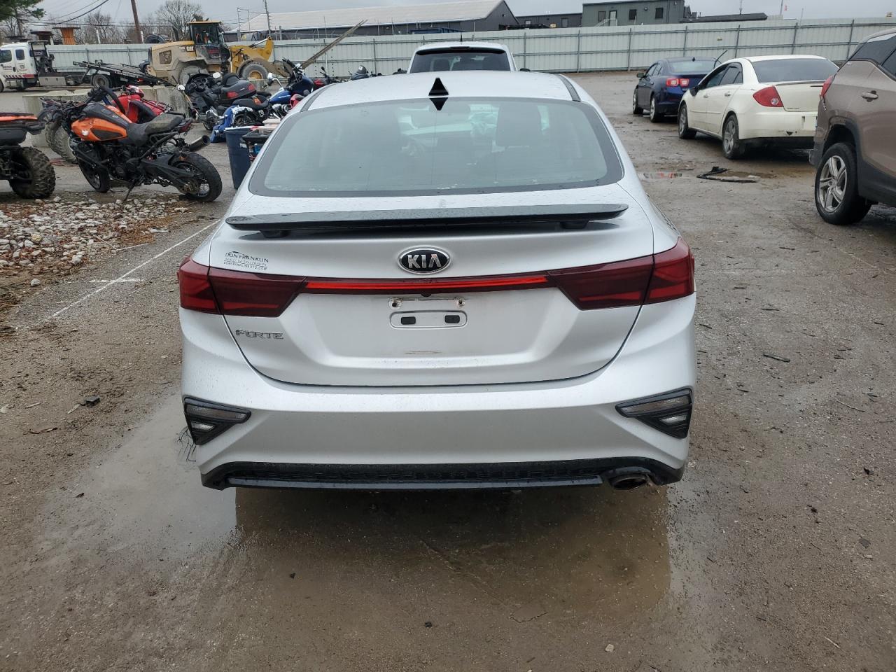 2020 Kia Forte - Image 6