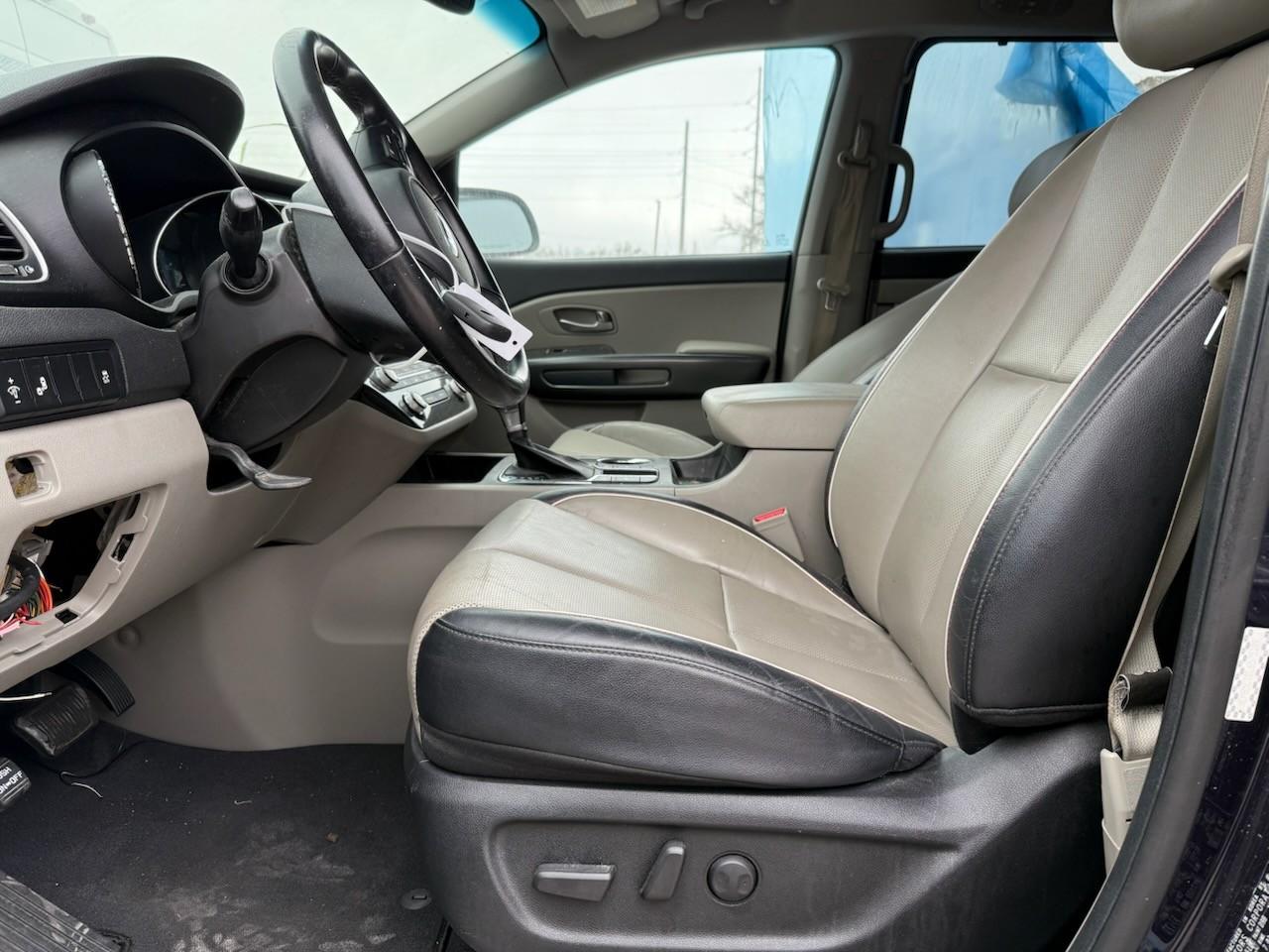 2020 Kia Sedona - Image 7