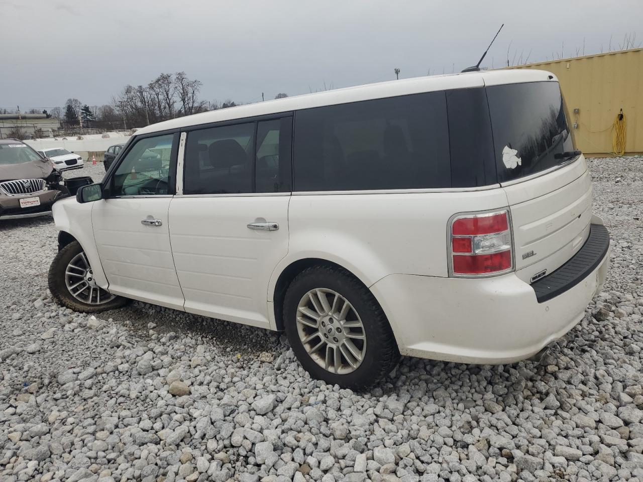 VIN 2FMHK6C85GBA13736 2016 FORD FLEX no.2