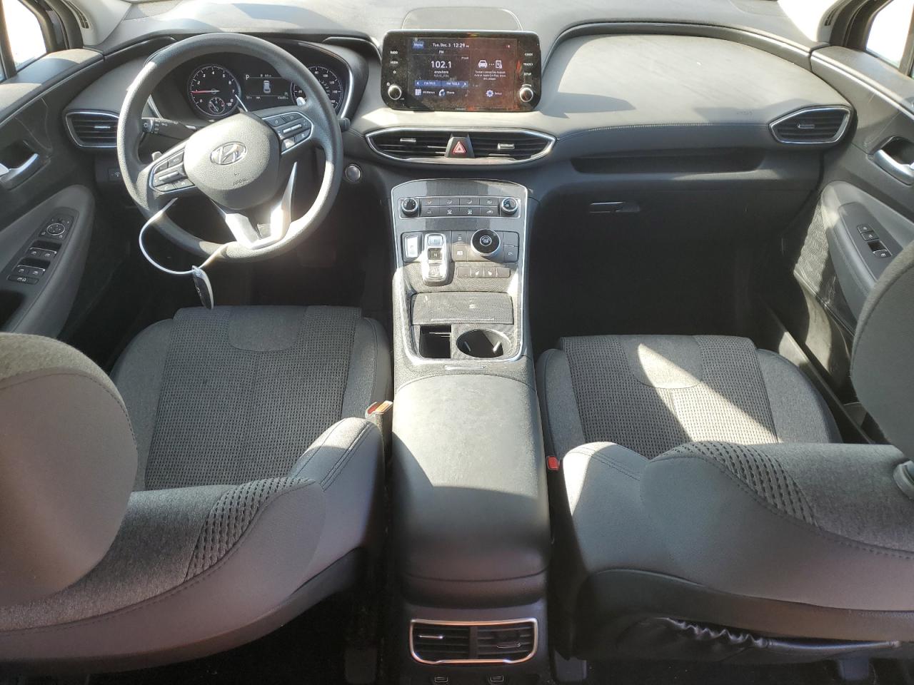2022 Hyundai Santa Fe - Image 8