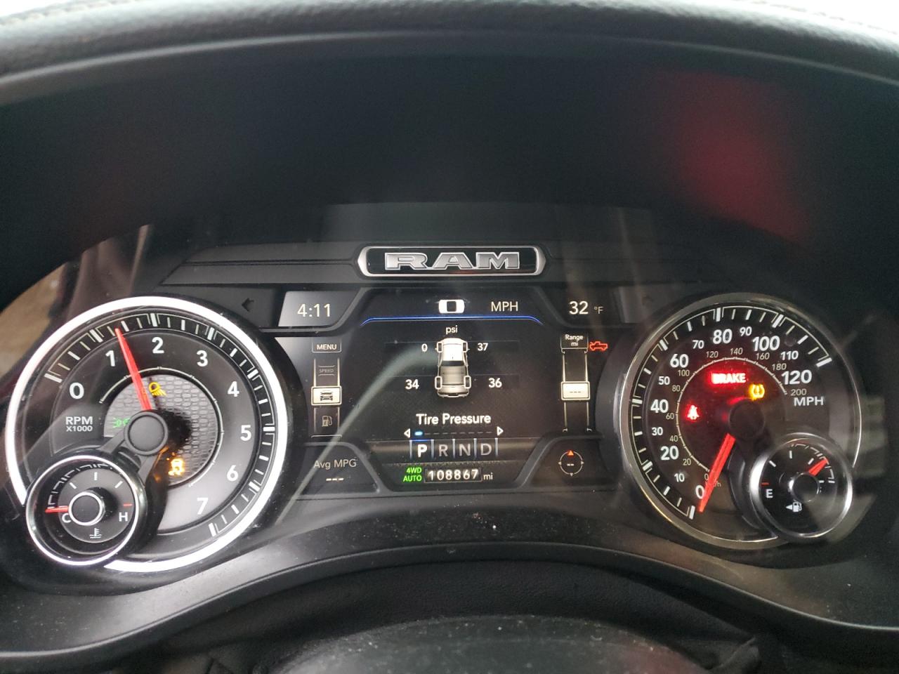 2020 RAM 1500 - Image 9