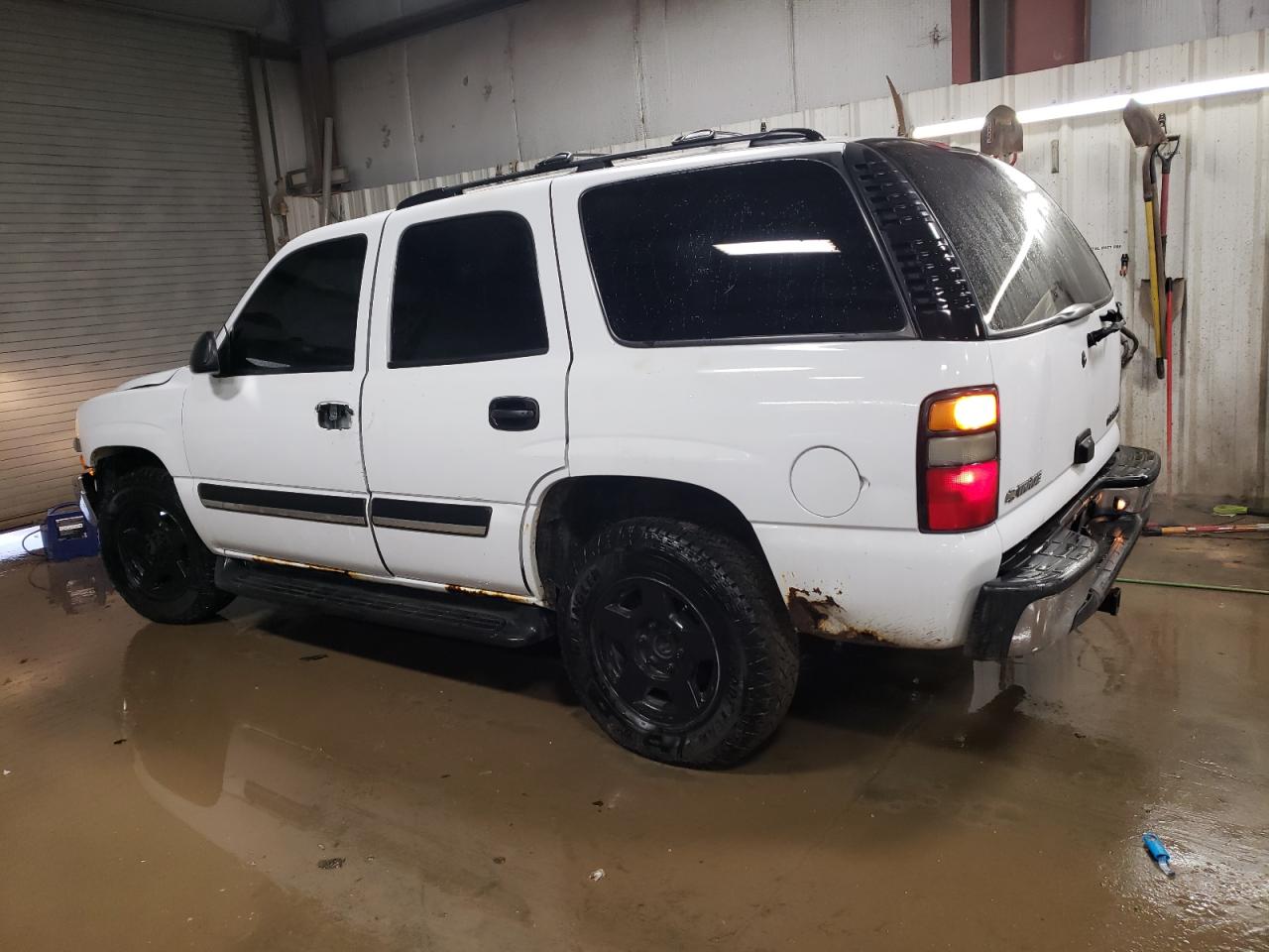 2004 Chevrolet Tahoe - Image 2
