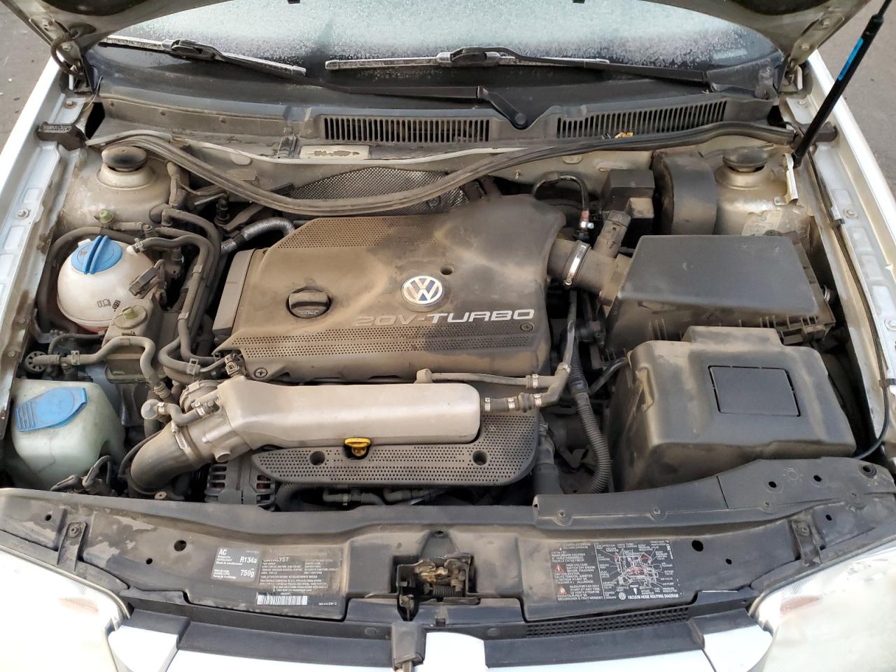 2002 Volkswagen Jetta - Image 11