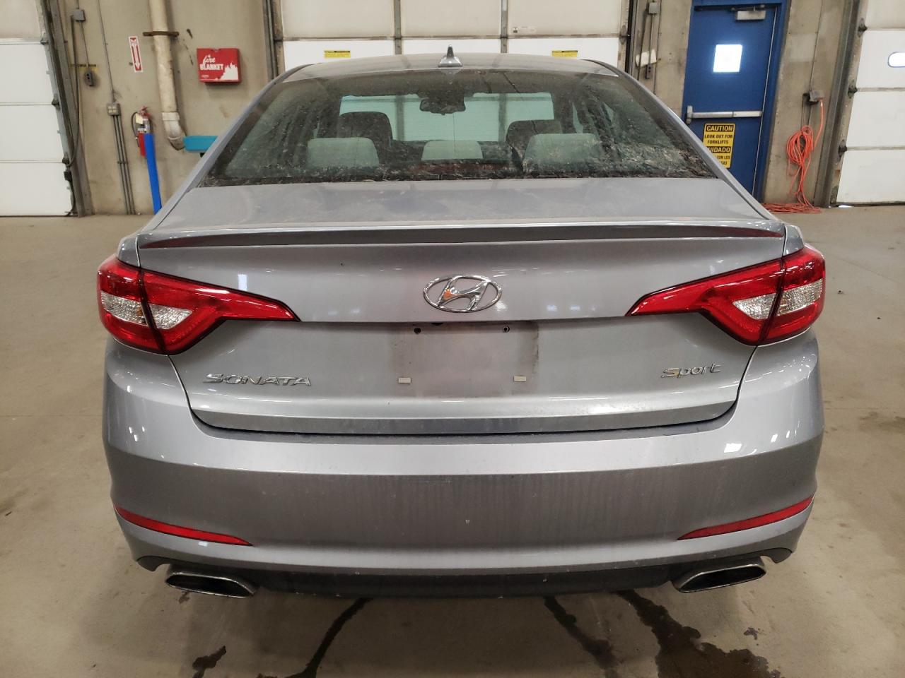2017 Hyundai Sonata - Image 6