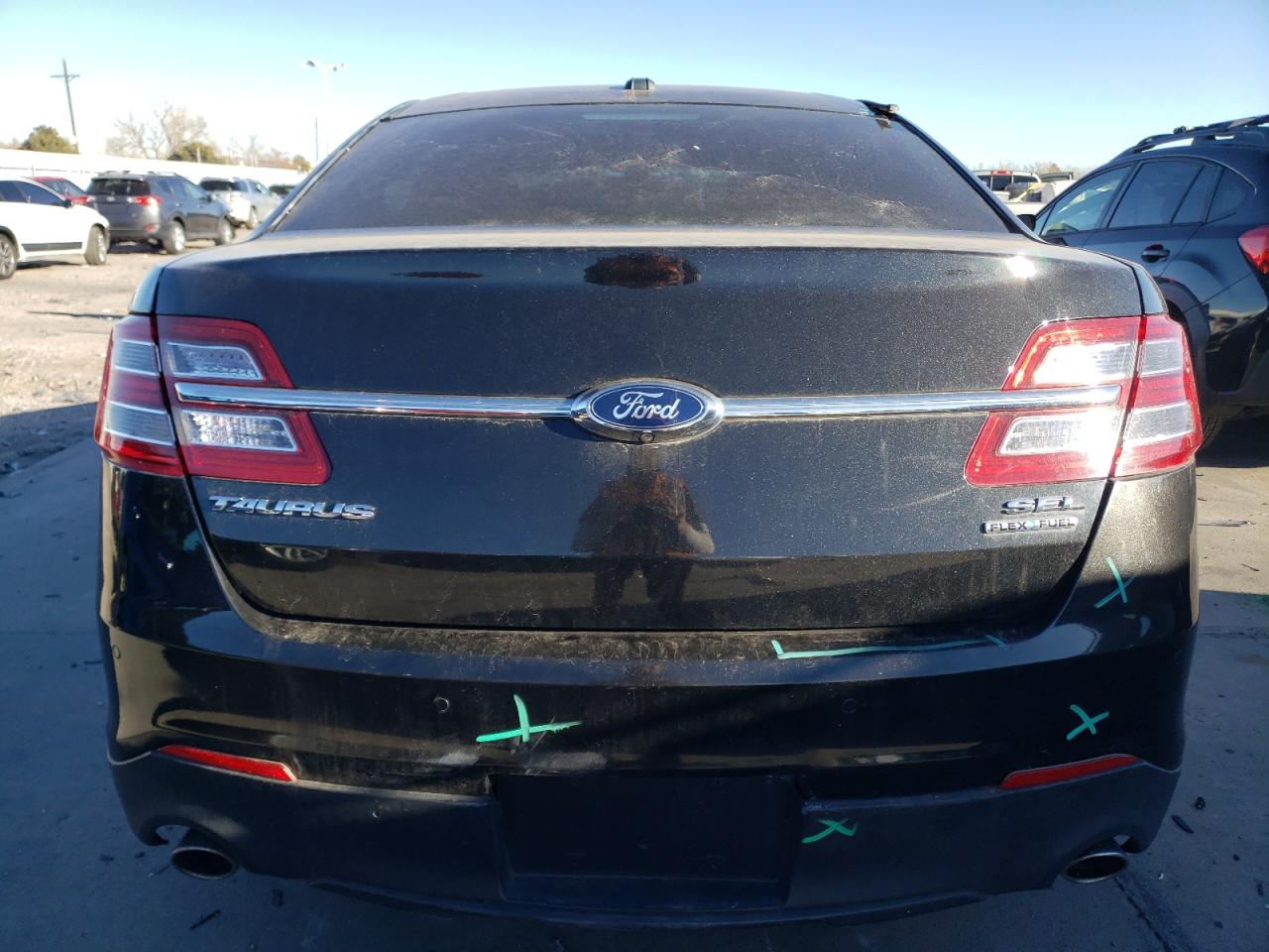 2015 Ford Taurus - Image 6