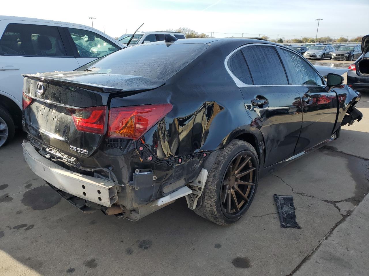 2015 Lexus GS - Image 3