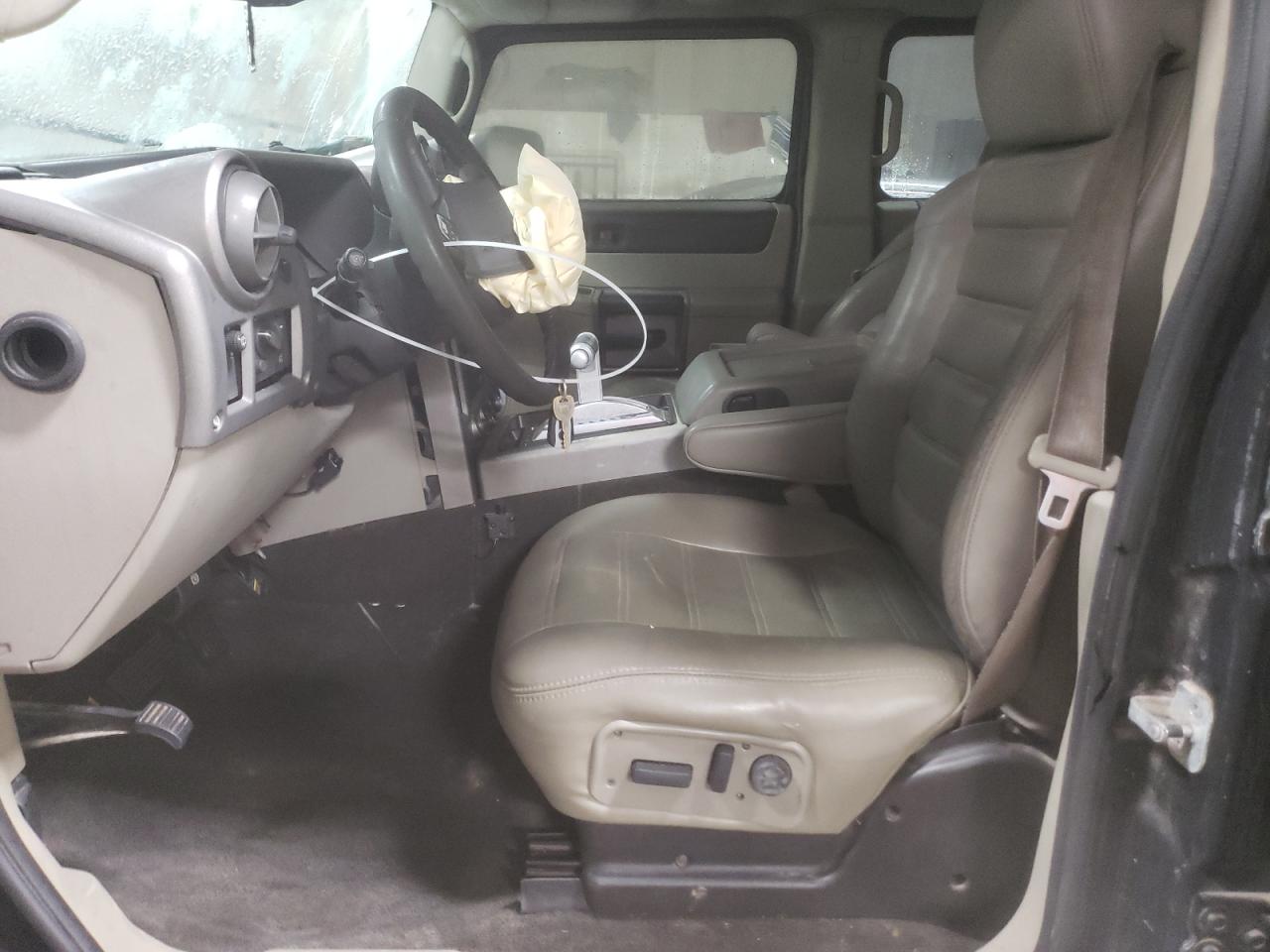 2003 Hummer H2 VIN: 5GRGN23U33H143023 Lot: 84403414