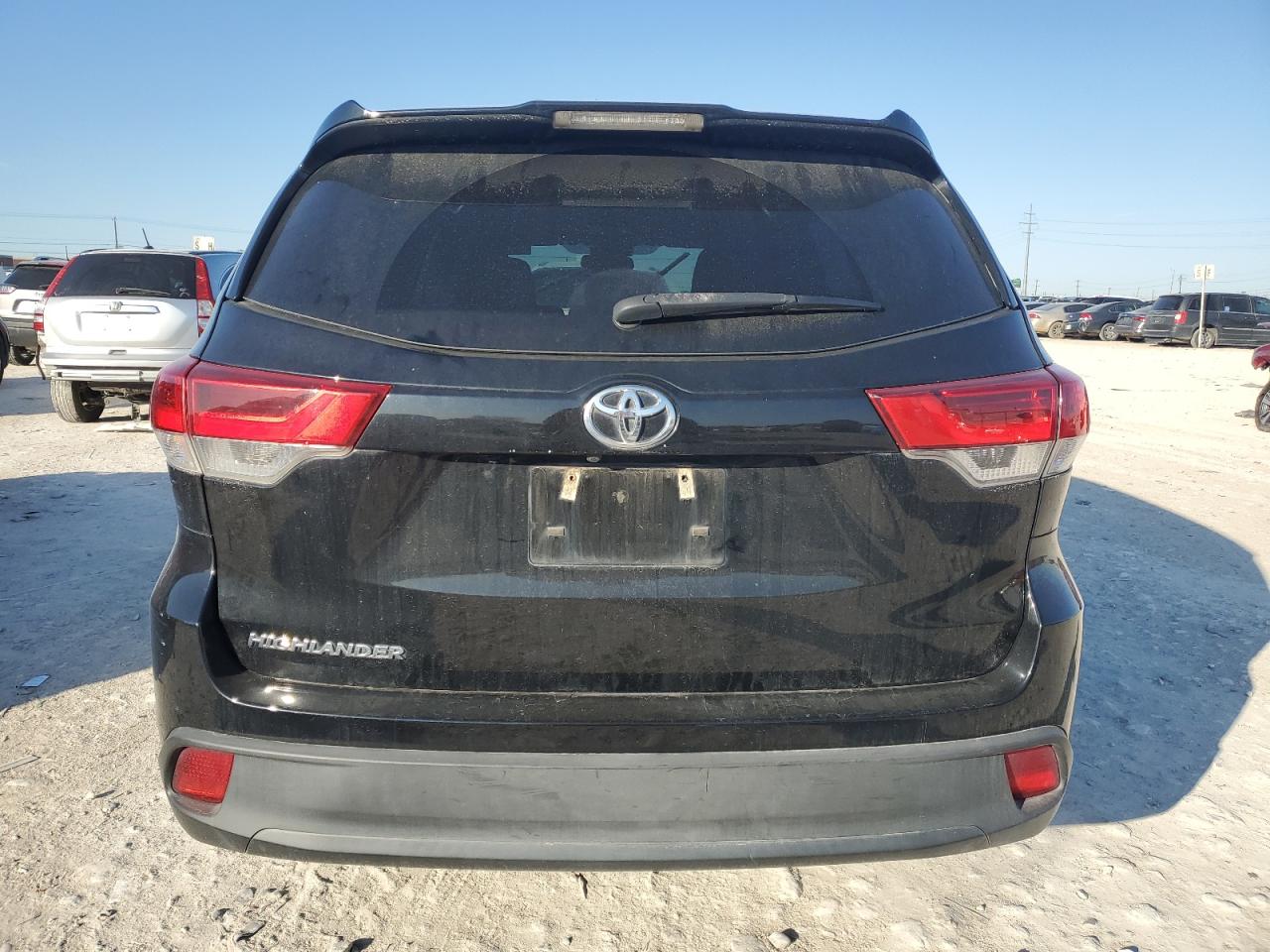 2019 Toyota Highlander - Image 6