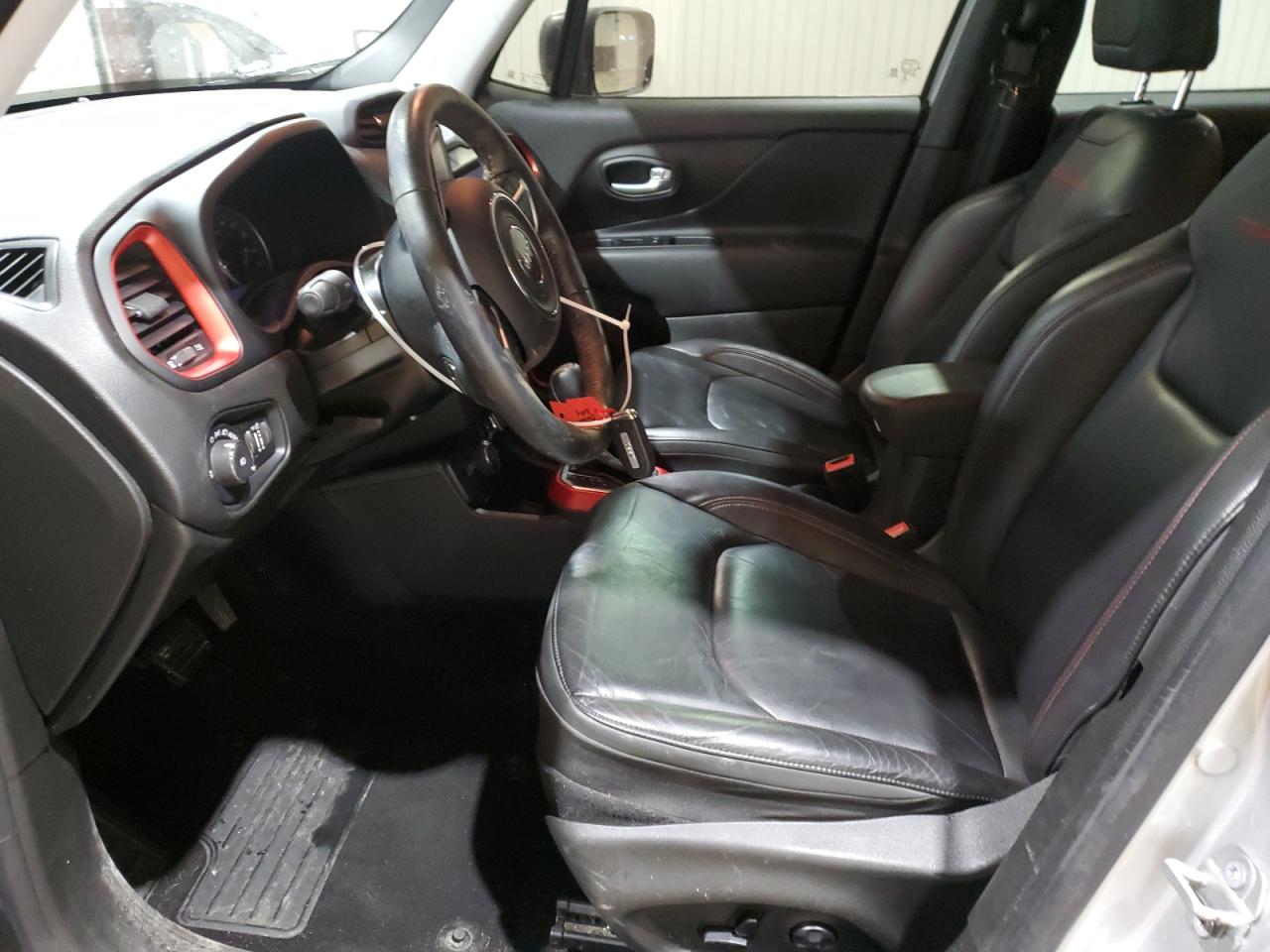 2021 Jeep Renegade - Image 7