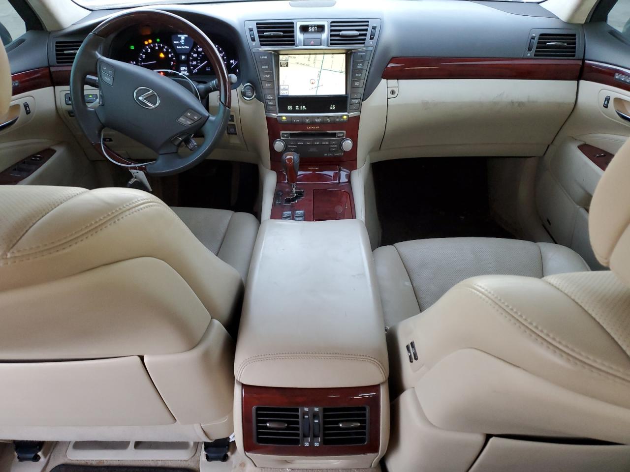 2010 Lexus LS - Image 8
