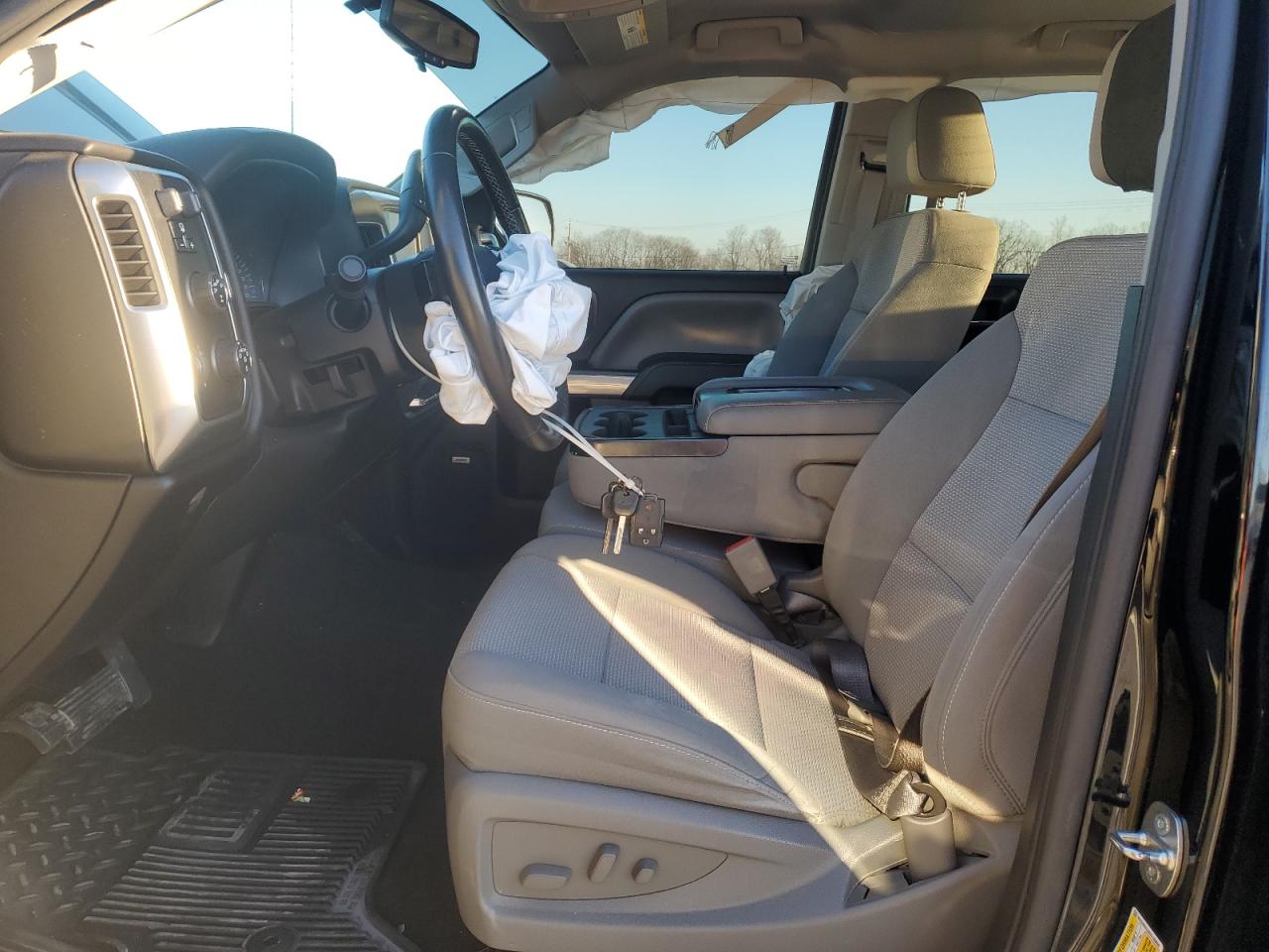 2016 Chevrolet Silverado - Image 7