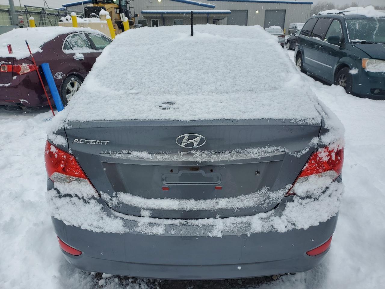 2014 Hyundai Accent - Image 6