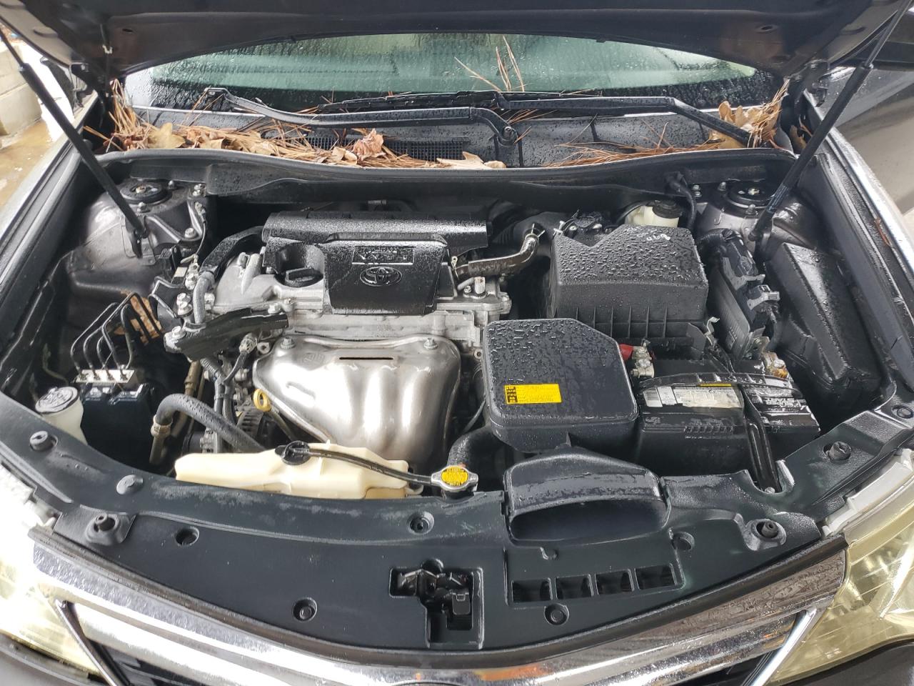 2013 Toyota Camry - Image 11