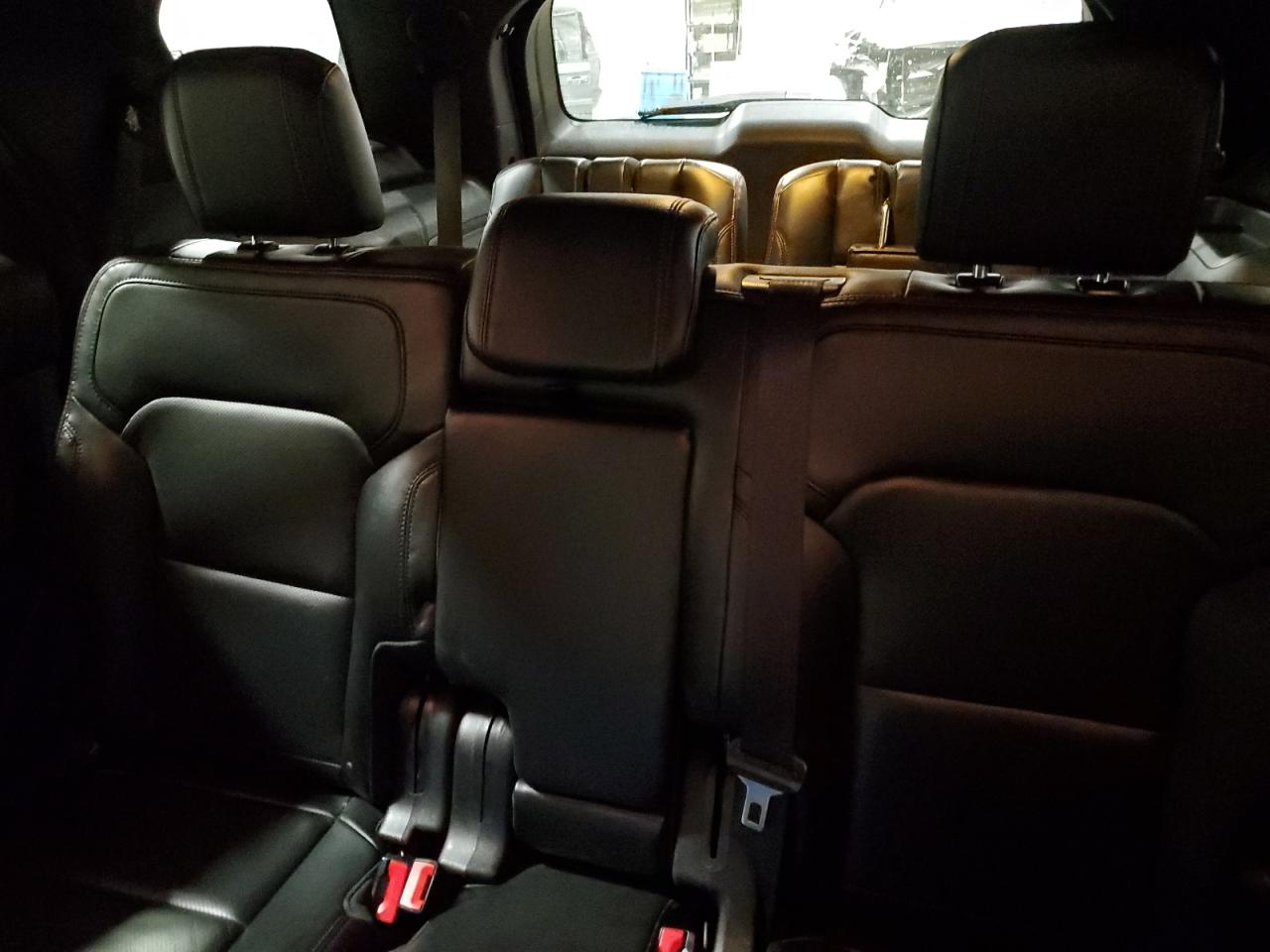 2017 Ford Explorer - Image 10