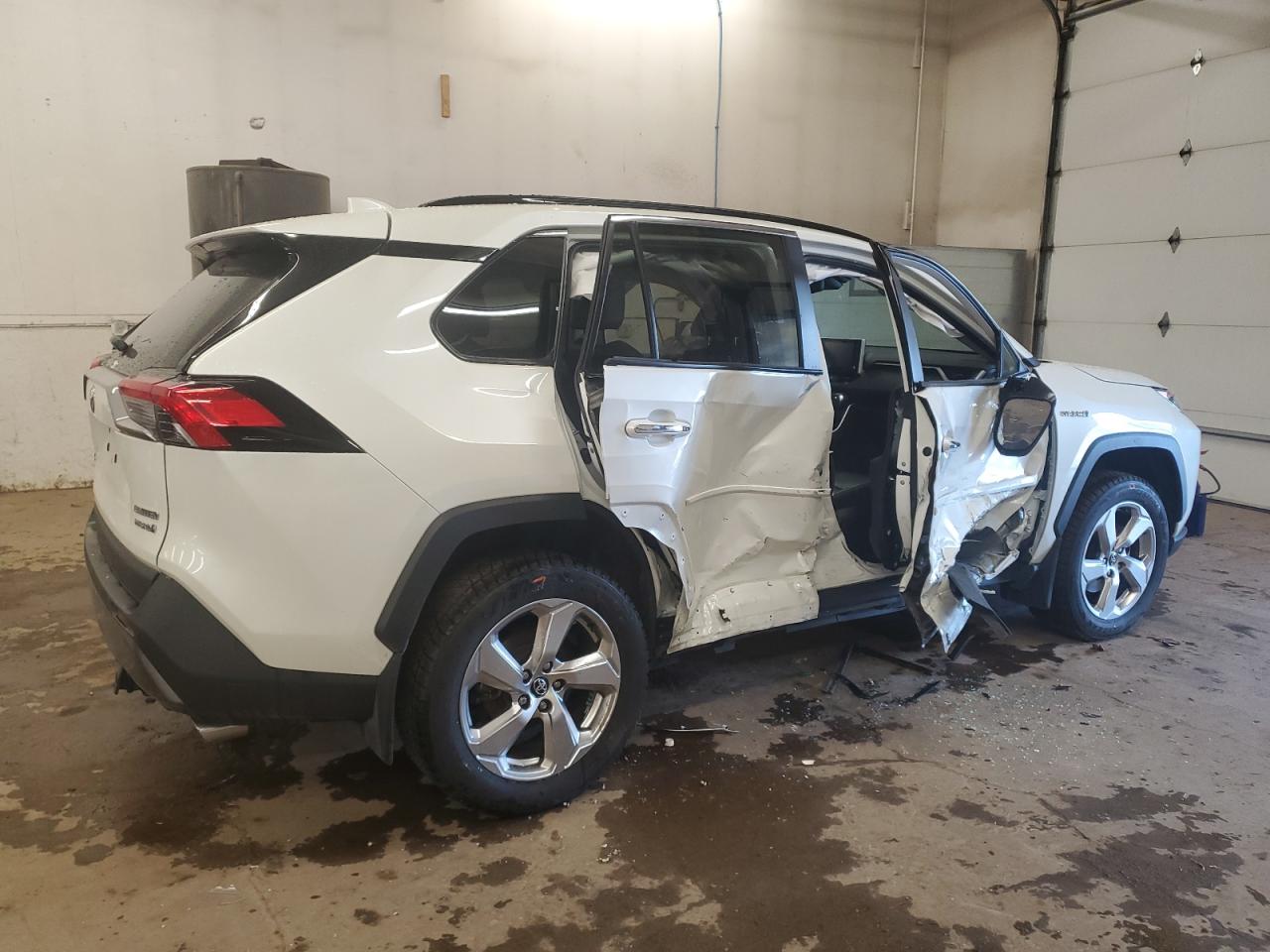 2021 Toyota RAV 4 - Image 3