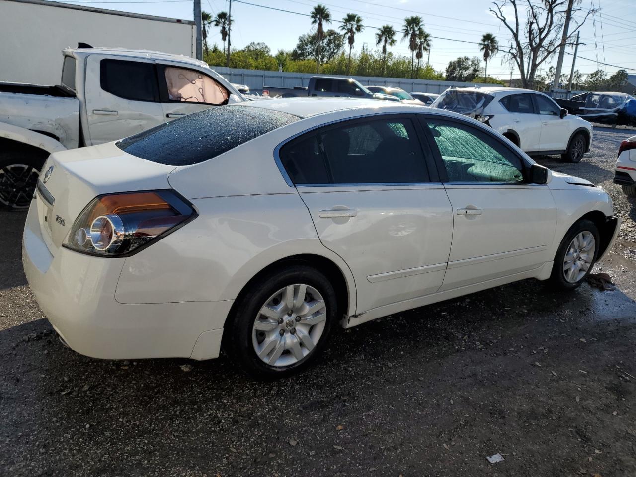 2009 Nissan Altima - Image 3