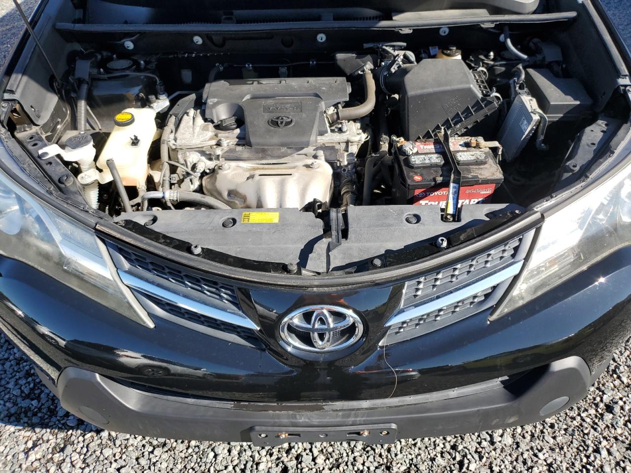 2015 Toyota RAV 4 - Image 12