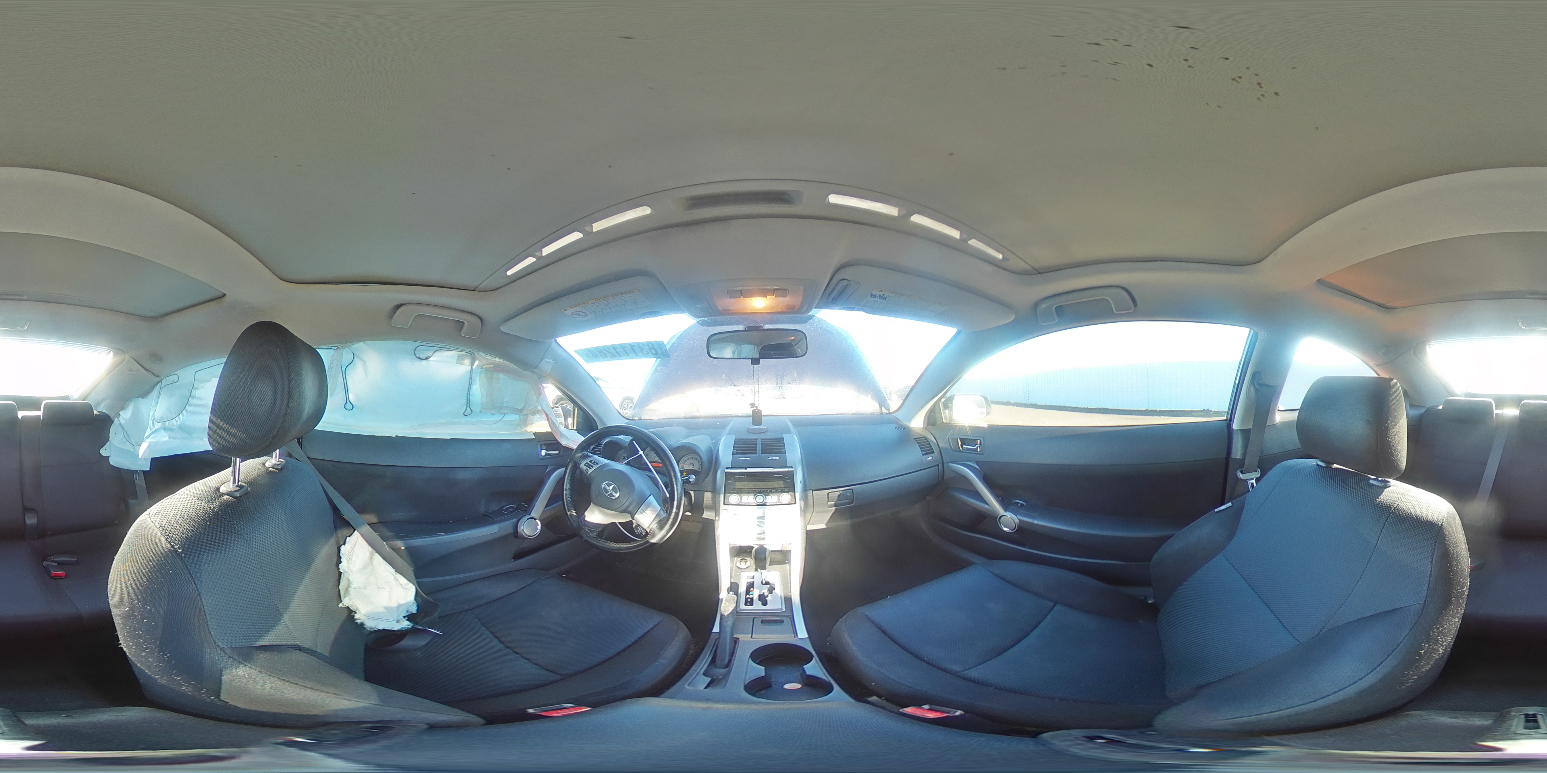 2010 Scion tC - Image 12