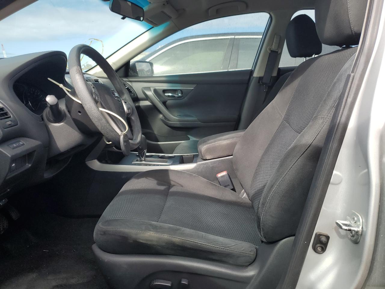2015 Nissan Altima - Image 7